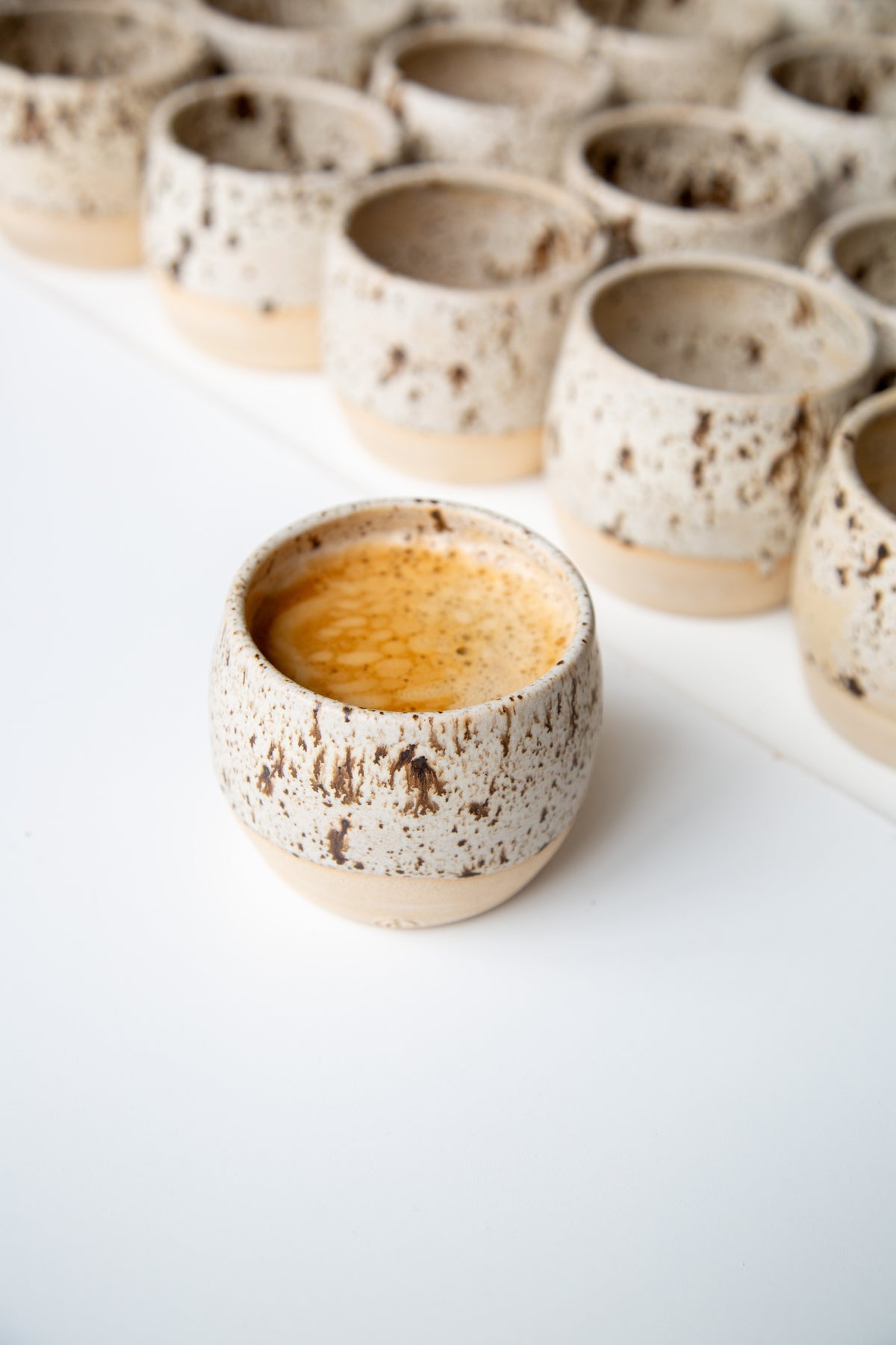 Morning gift set with candle, ceramic cup and coffee by OCTŌ