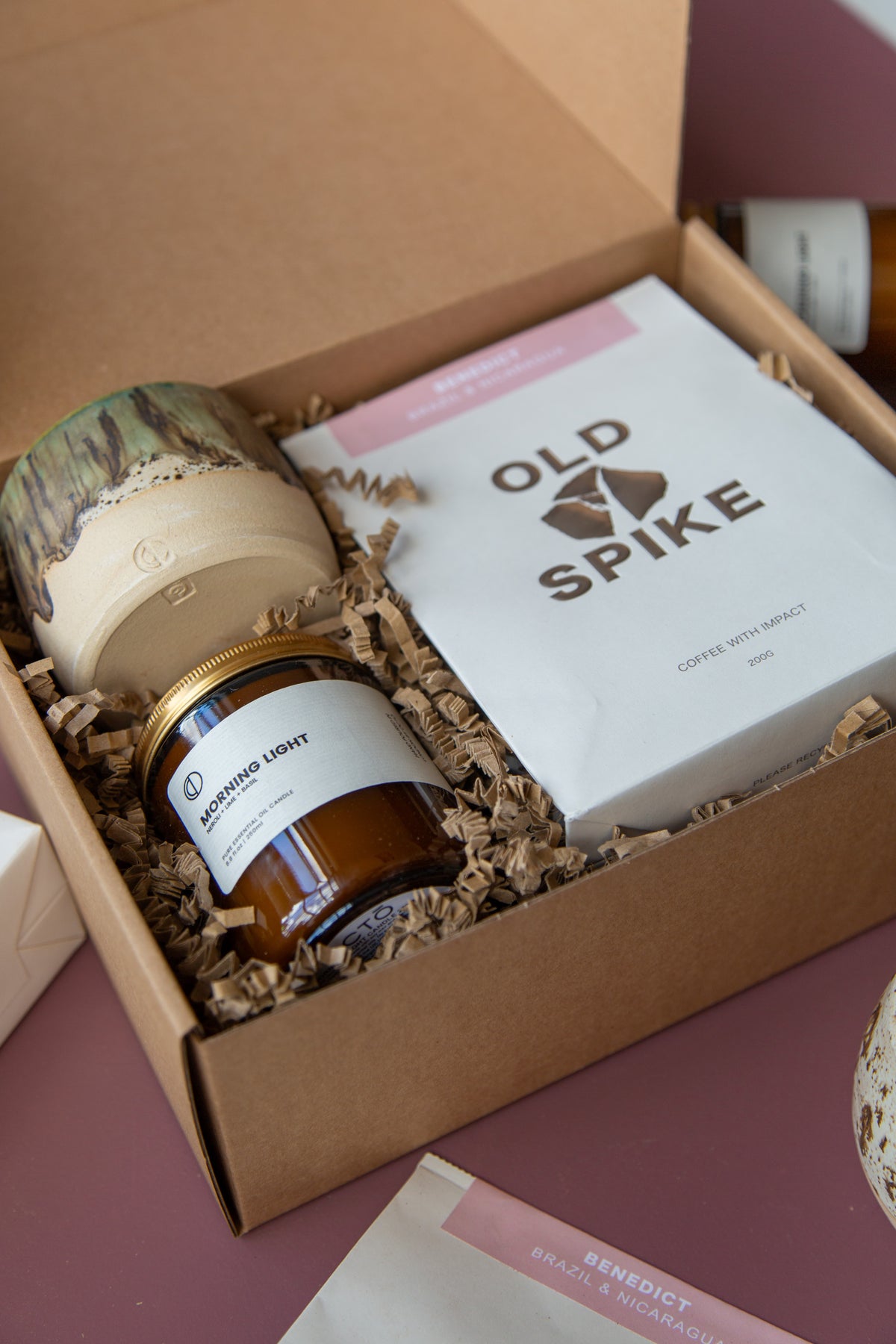 Morning gift set with candle, ceramic cup and coffee by OCTŌ