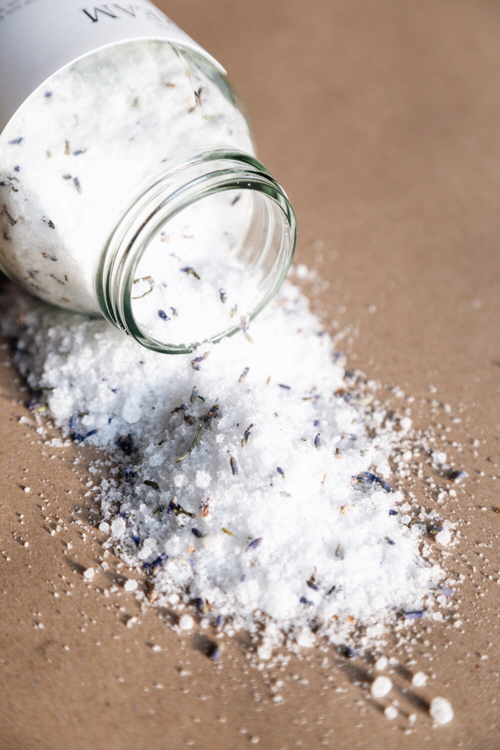 Dream bath salts with lavender and frankincense by OCTŌ