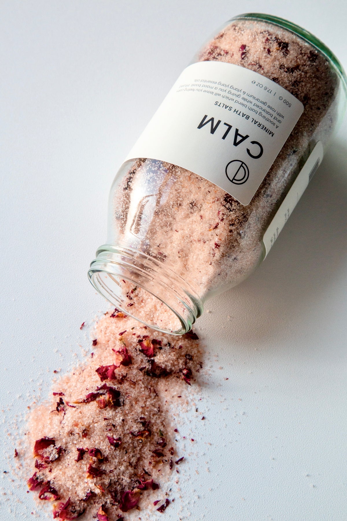 Calm bath salts with rose geranium and ylang ylang by OCTŌ
